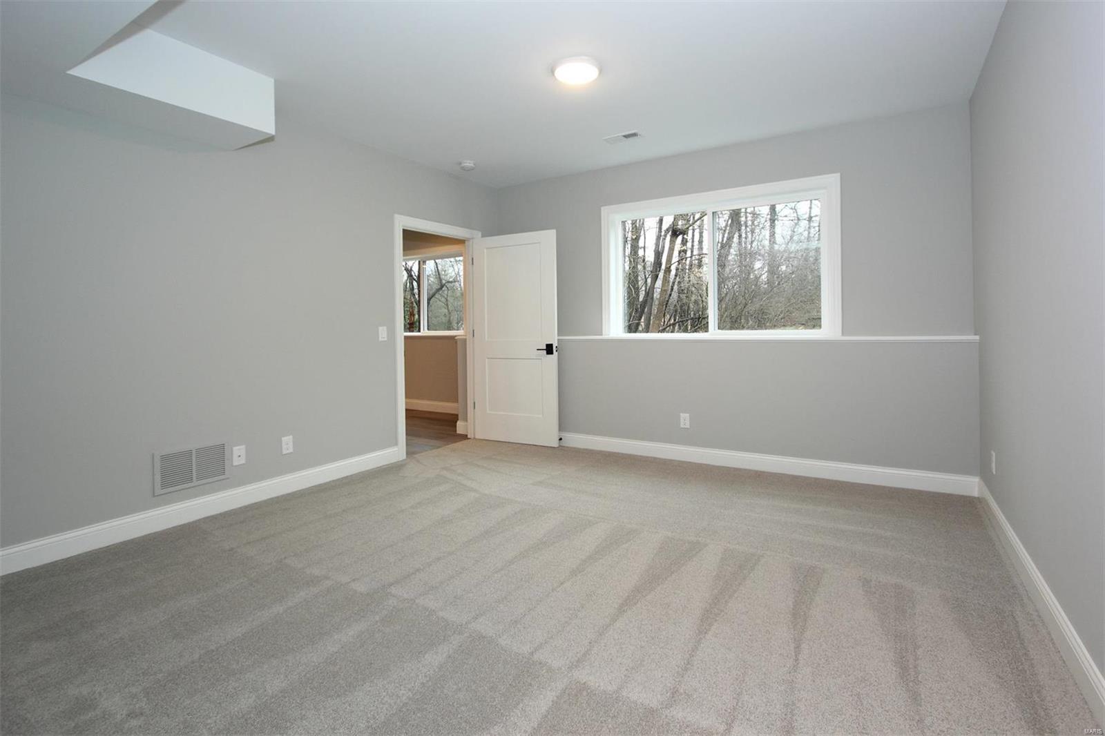 Lone Pine Woods - Residential