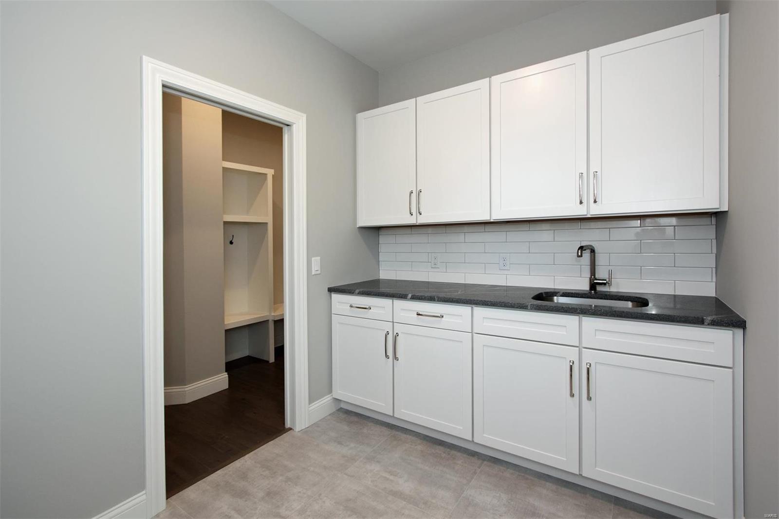 Lone Pine Woods - Residential