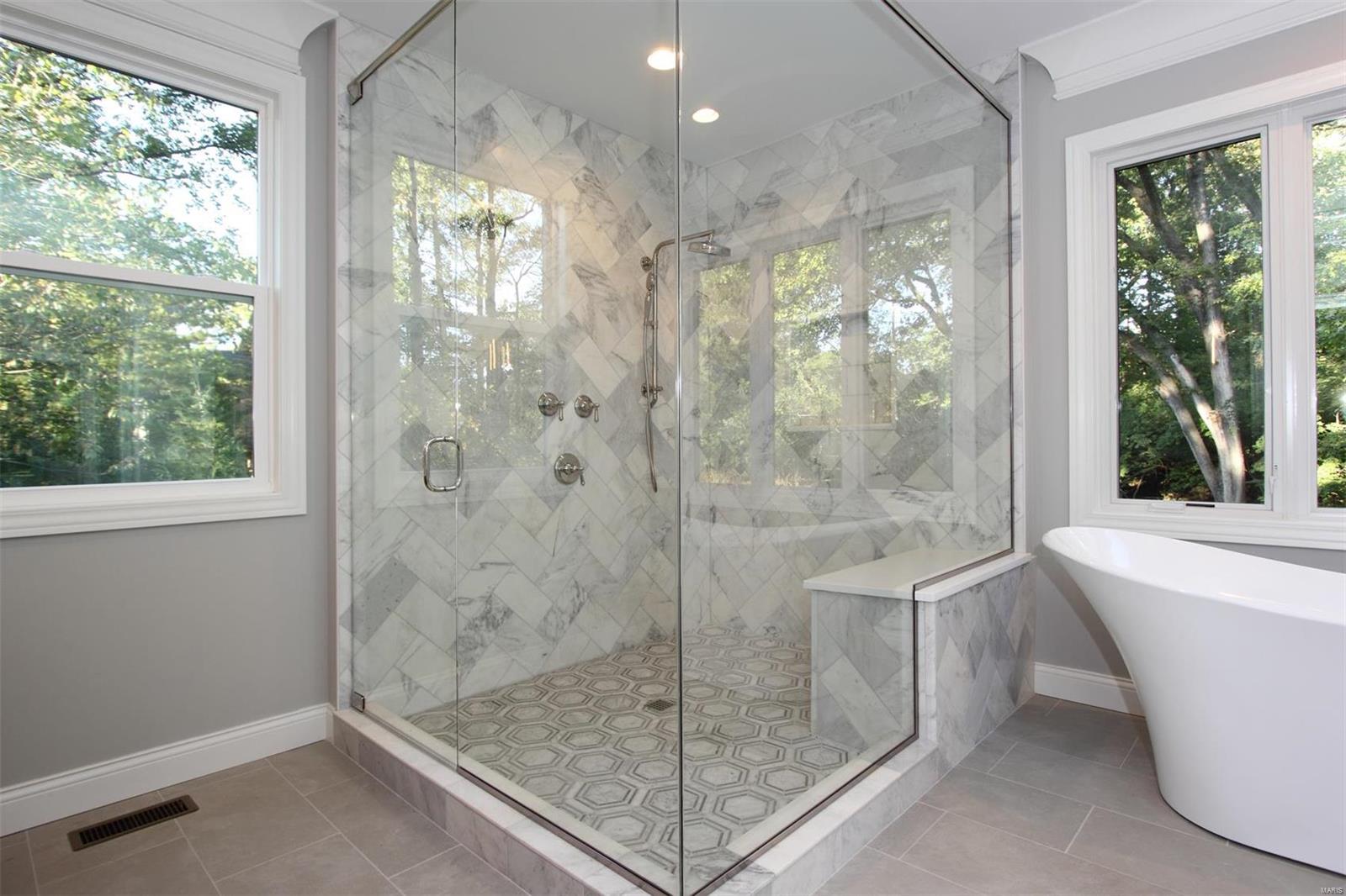 Lone Pine Woods - Residential