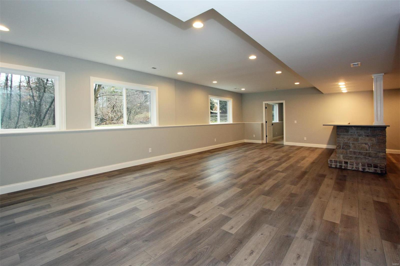 Lone Pine Woods - Residential