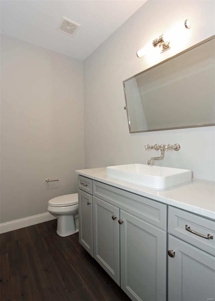 Lone Pine Woods - Residential