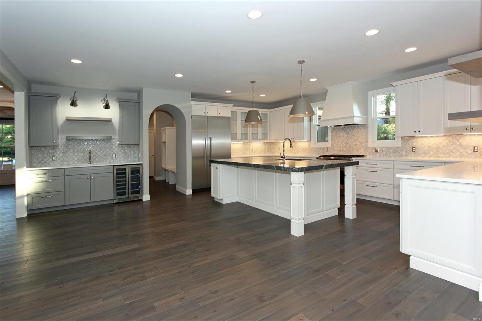 Lone Pine Woods - Residential