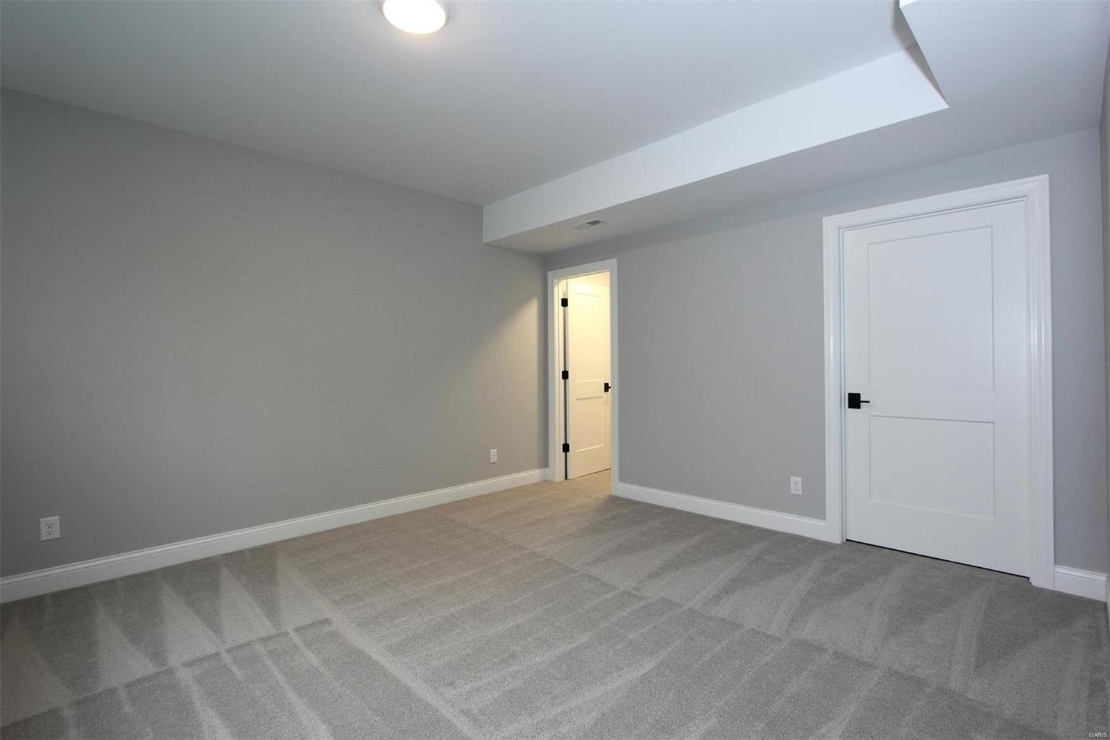 Lone Pine Woods - Residential