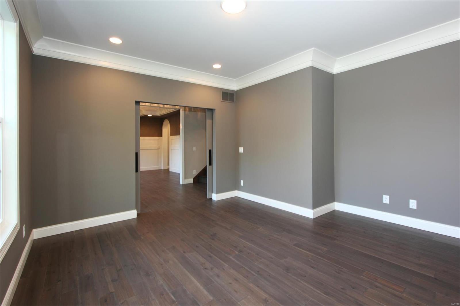 Lone Pine Woods - Residential