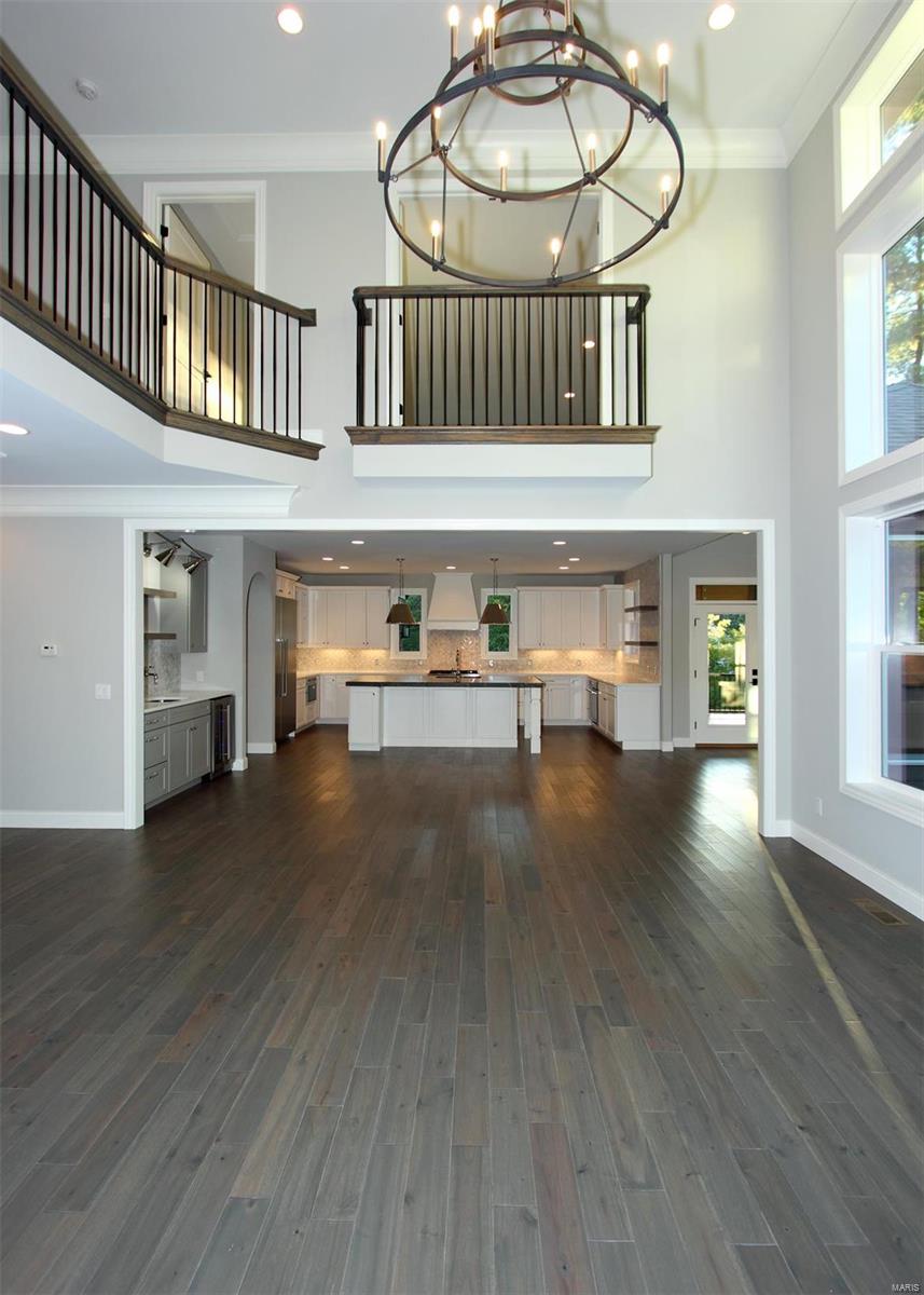 Lone Pine Woods - Residential