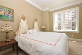 Crescent Condo - Residential