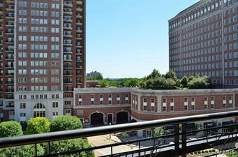 Crescent Condo - Residential