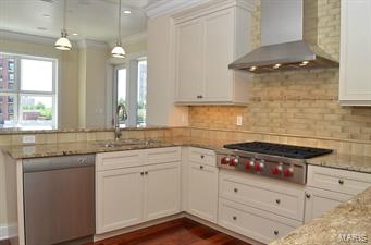 Crescent Condo - Residential