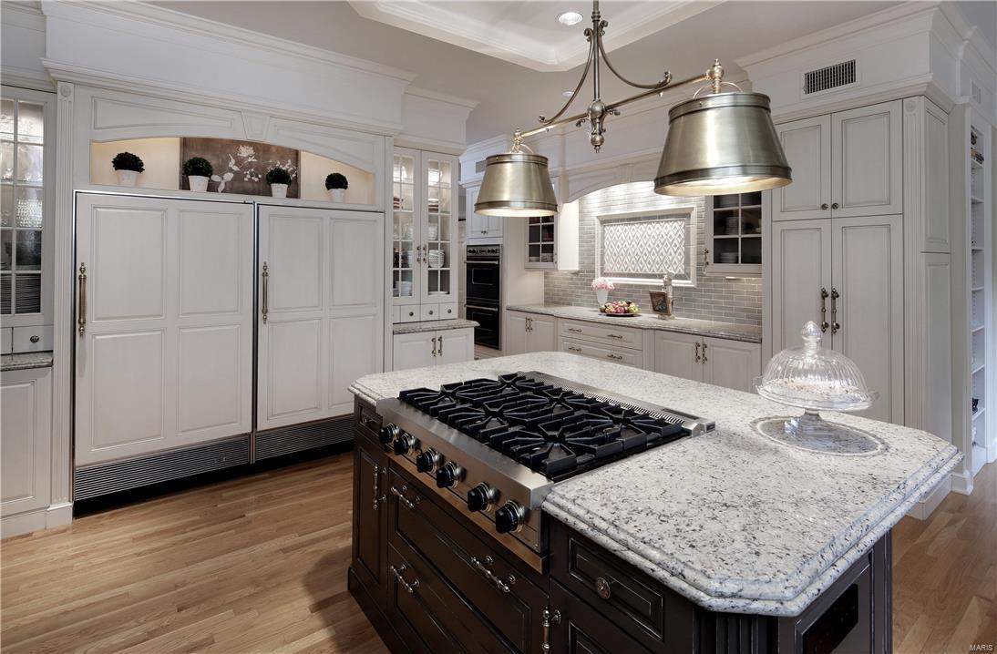 Bellerive Country Club Grounds - Residential