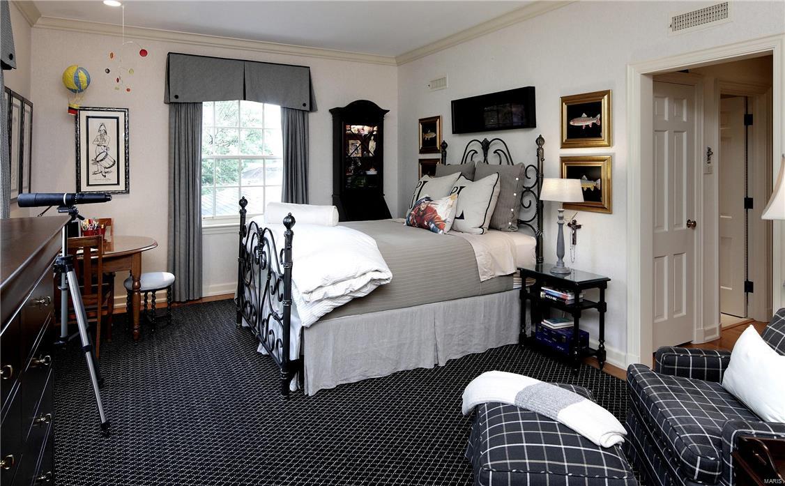 Bellerive Country Club Grounds - Residential