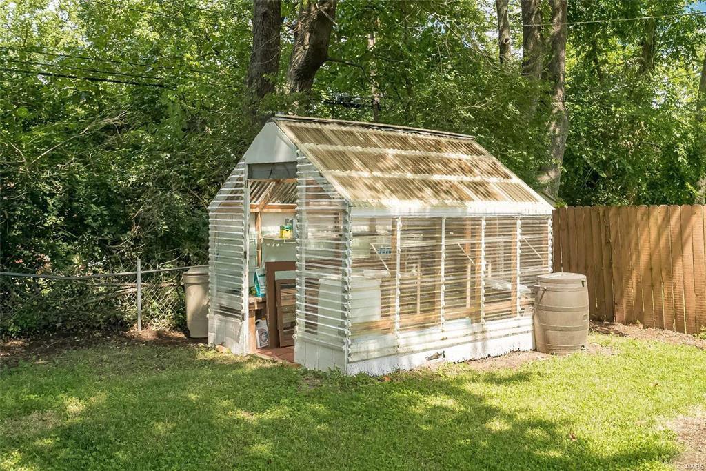 Sorrento 3 - Residential Lease