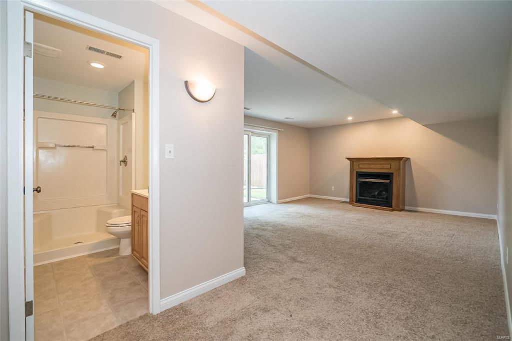 Sorrento 3 - Residential Lease