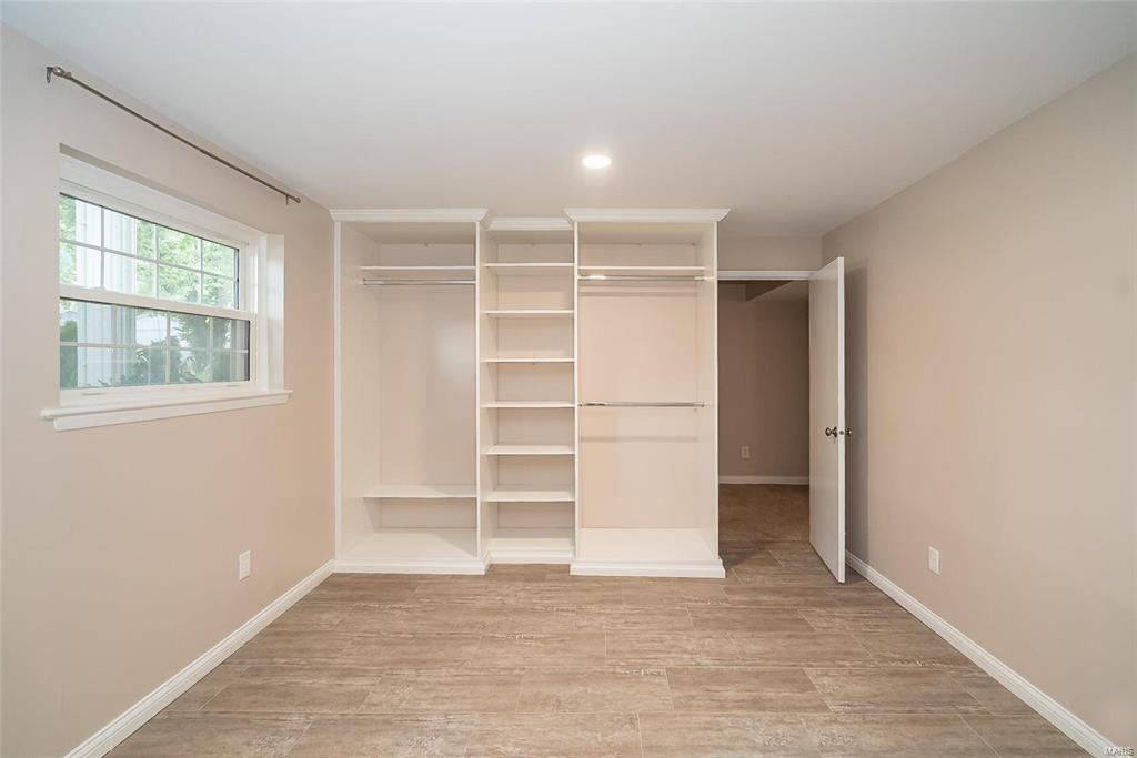 Sorrento 3 - Residential Lease