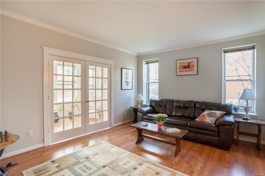 Debaliviere Place West Ph I - Residential