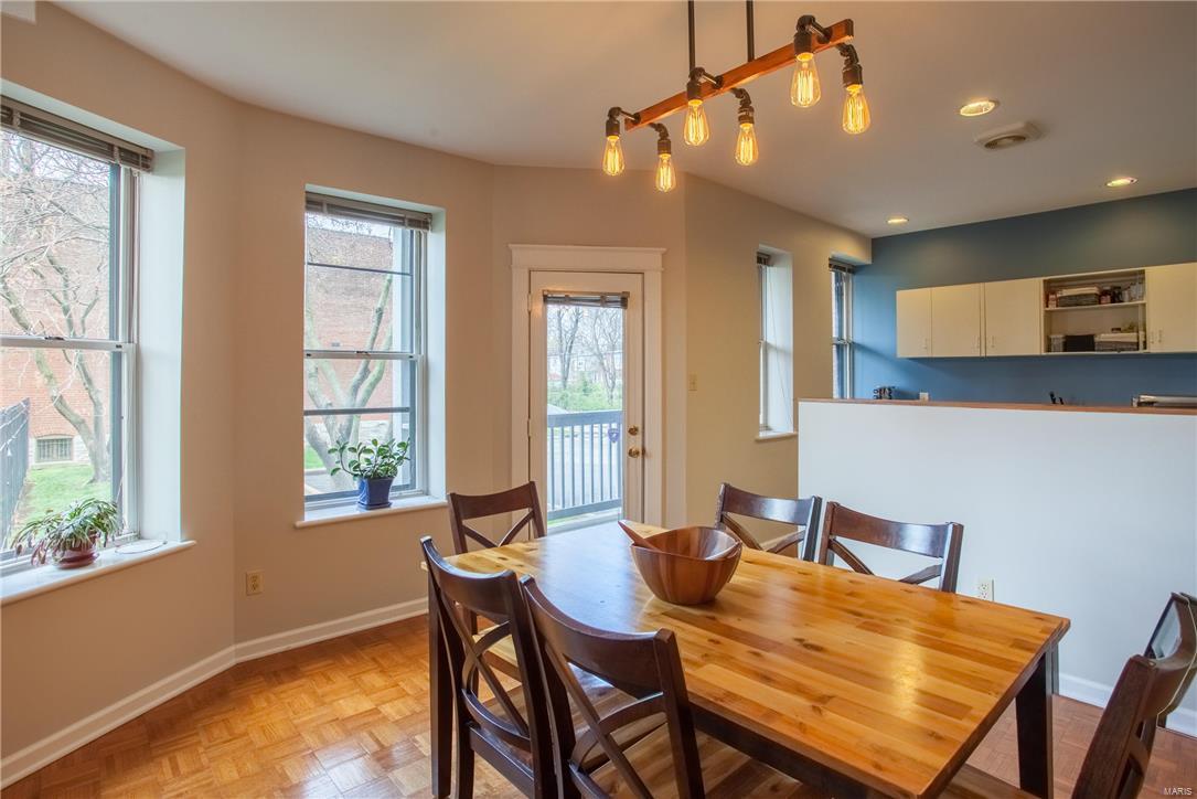 Debaliviere Place West Ph I - Residential