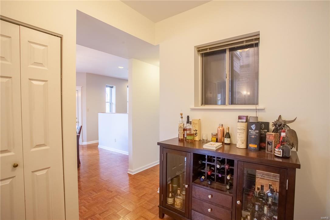 Debaliviere Place West Ph I - Residential