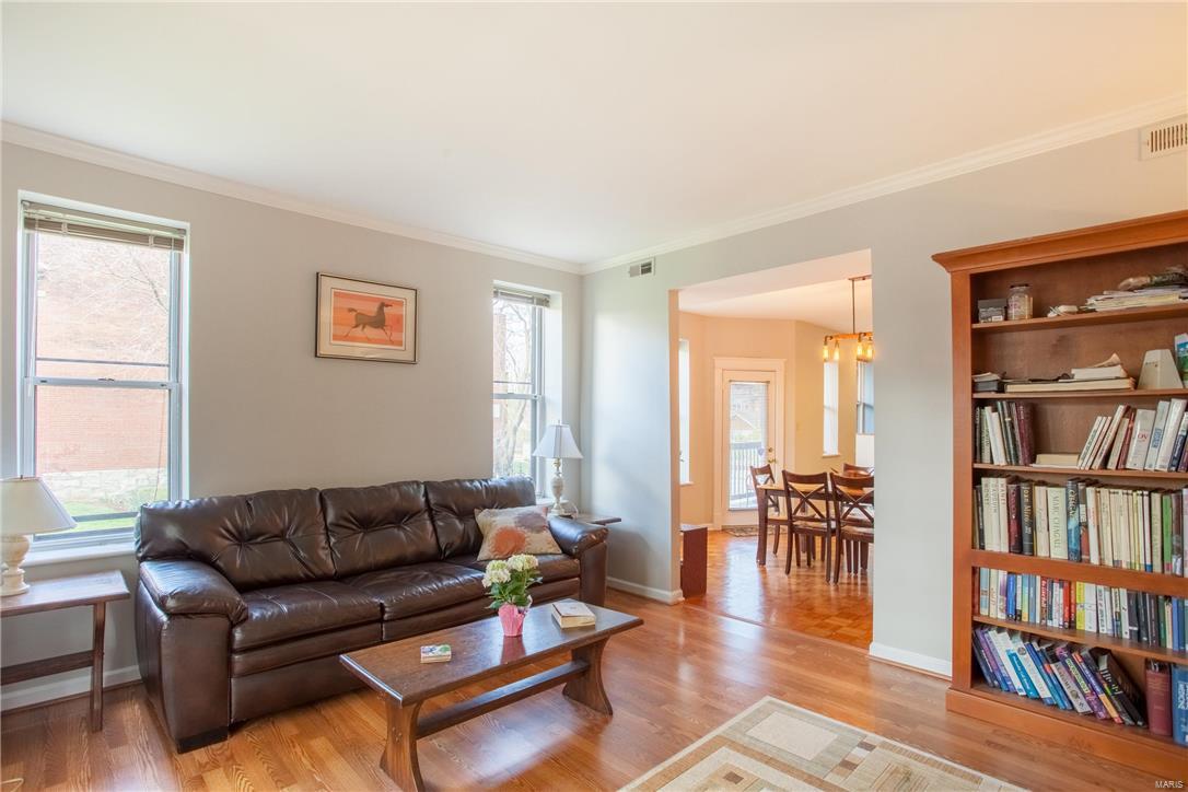Debaliviere Place West Ph I - Residential