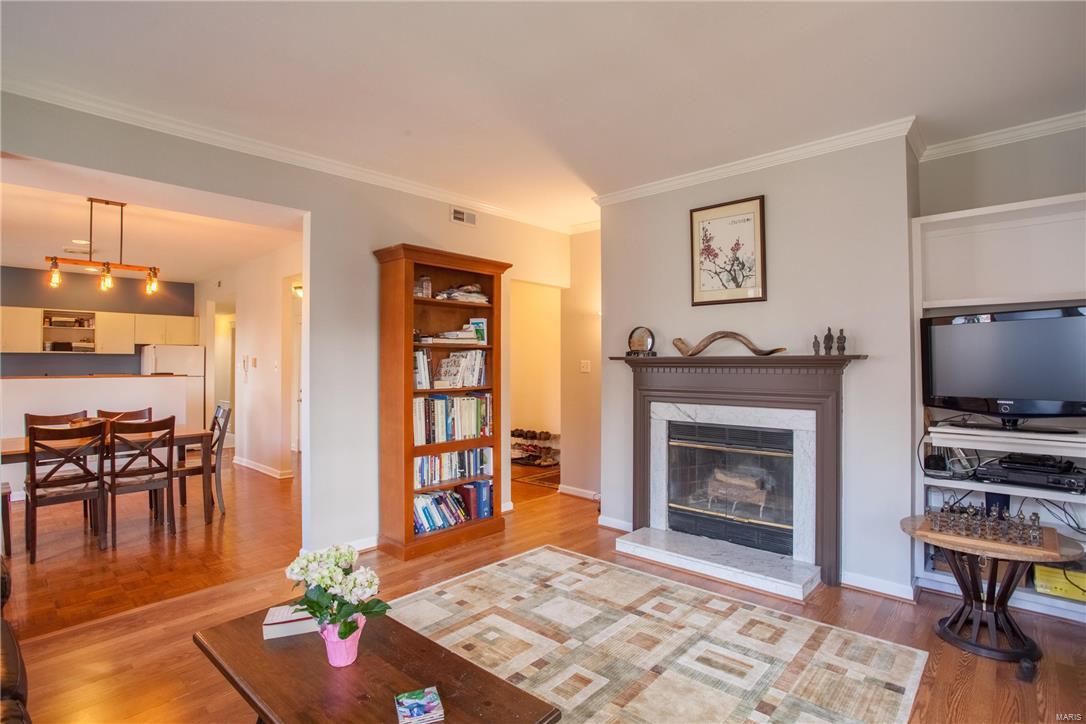 Debaliviere Place West Ph I - Residential