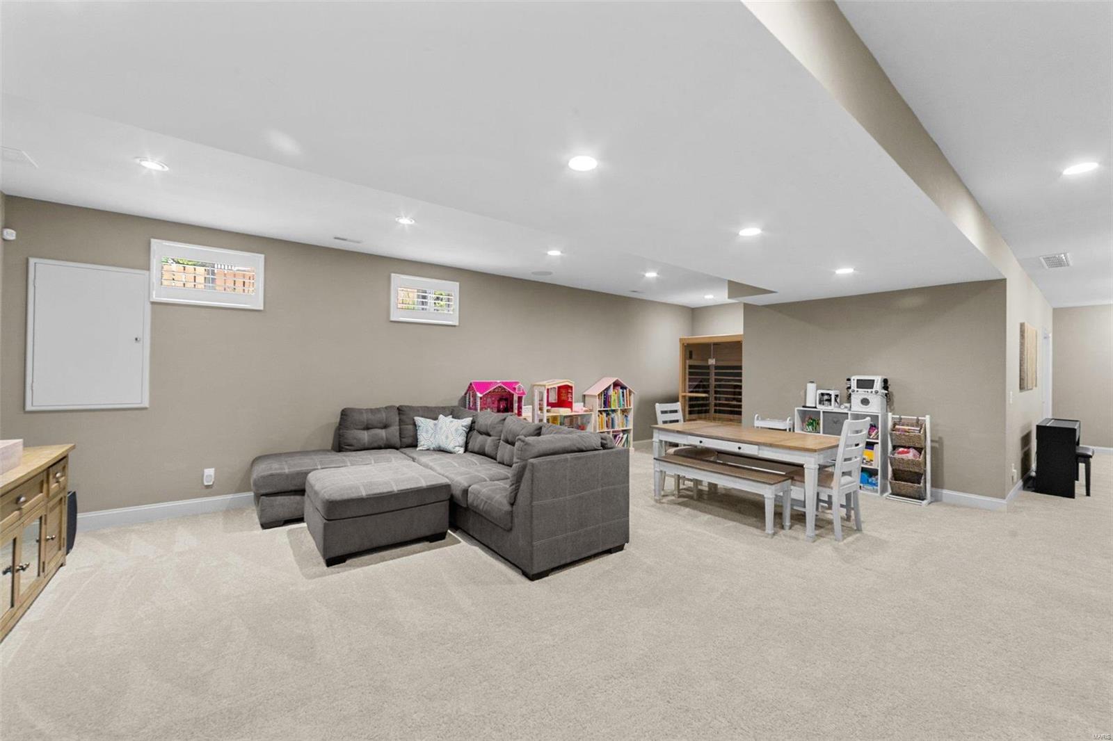 Central Place - Residential