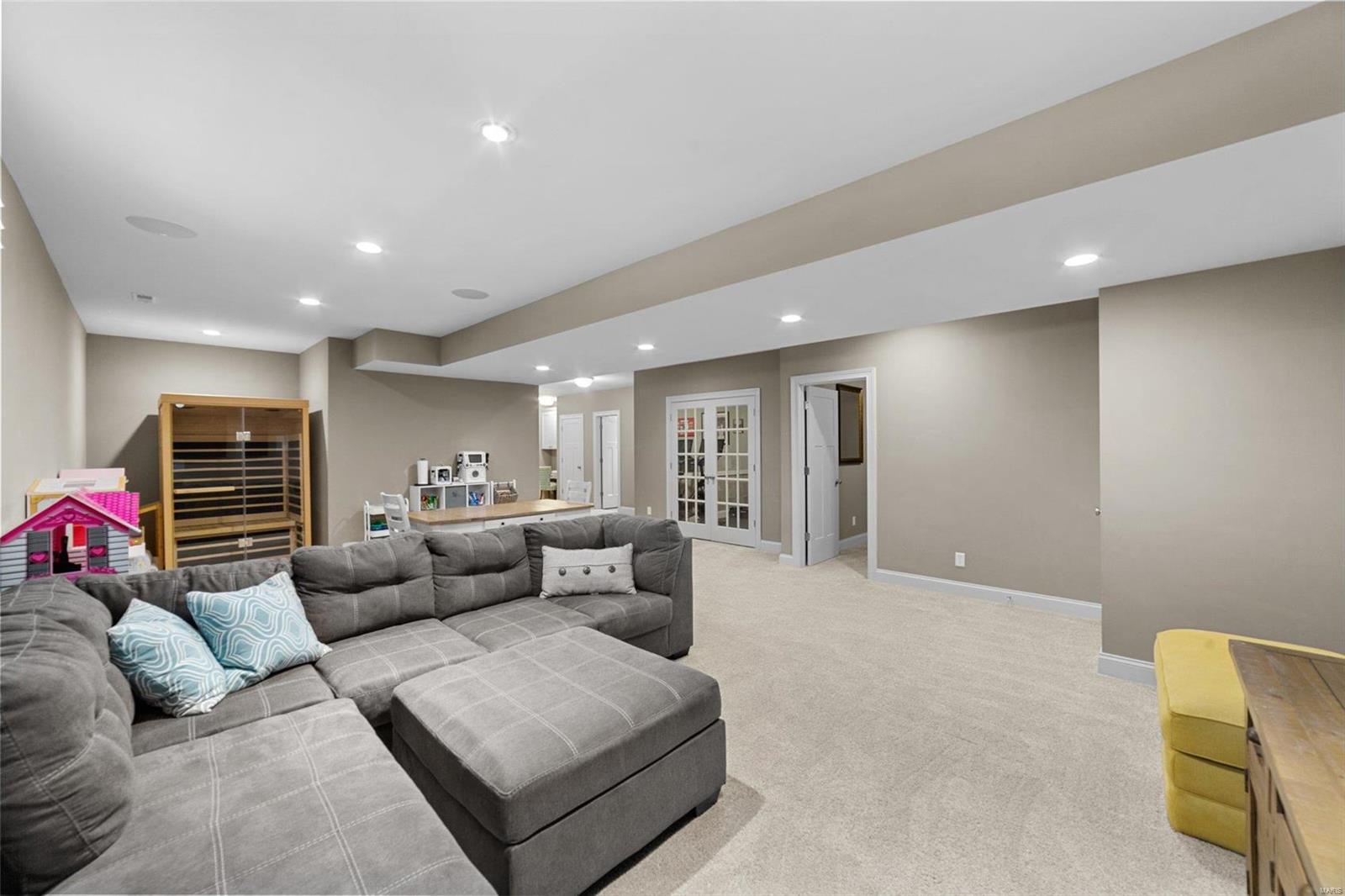 Central Place - Residential