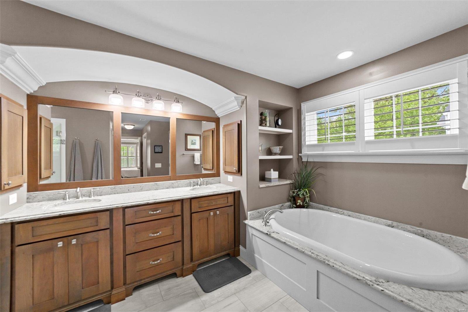 Central Place - Residential