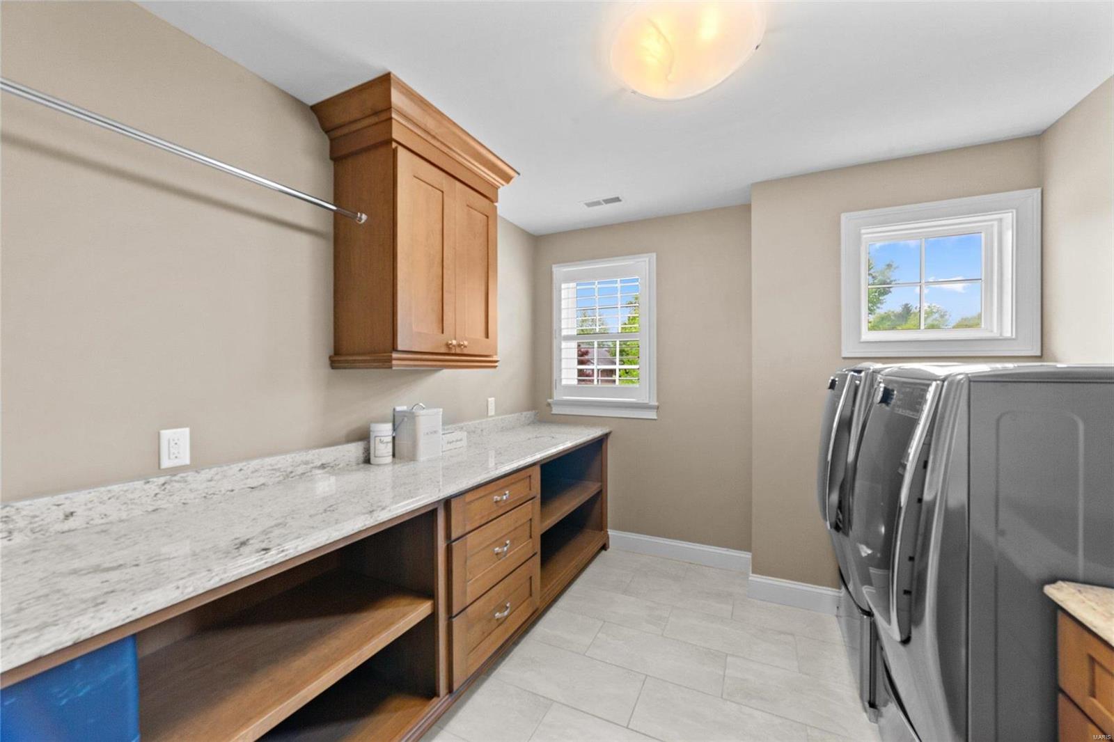 Central Place - Residential