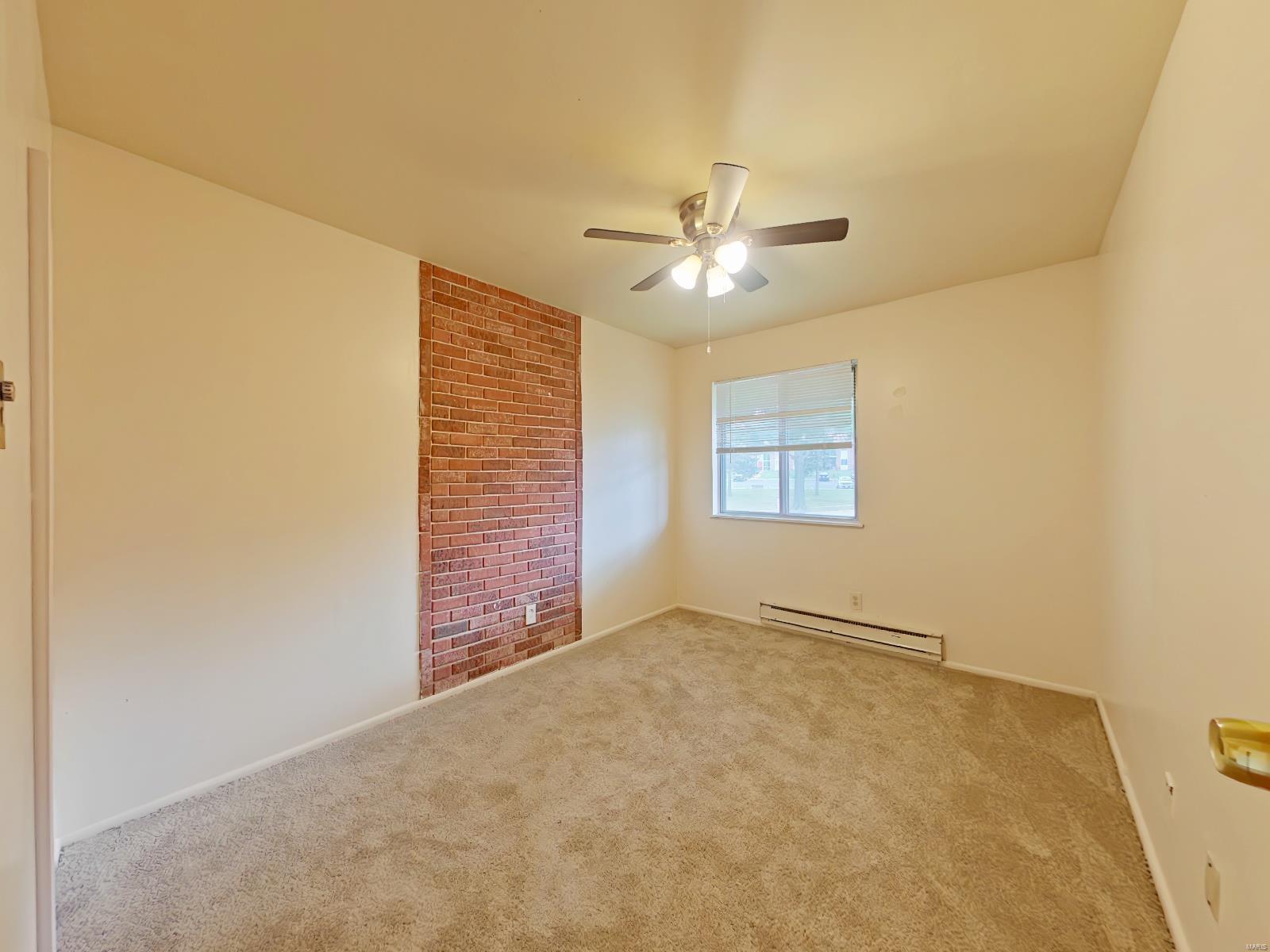 Hazelcrest Iii Condo - Residential