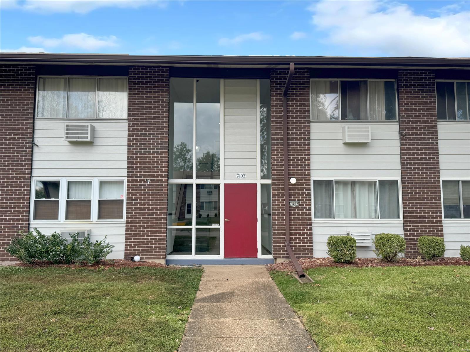 Hazelcrest Iii Condo - Residential