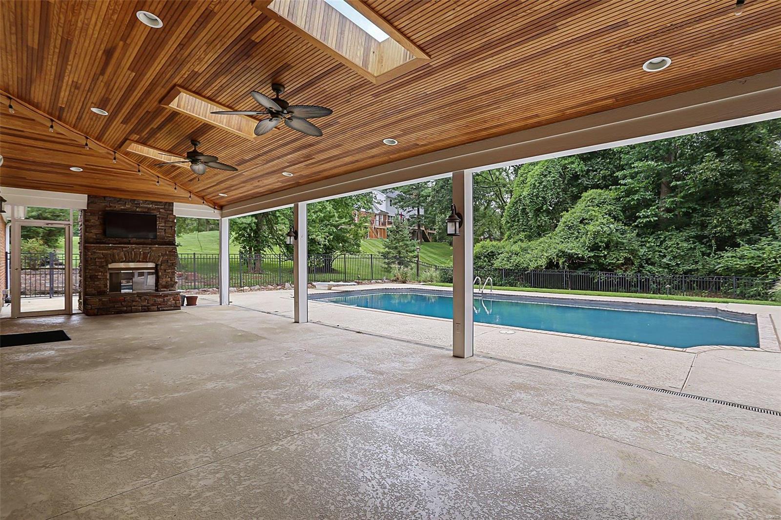 Strathmore 2 - Residential