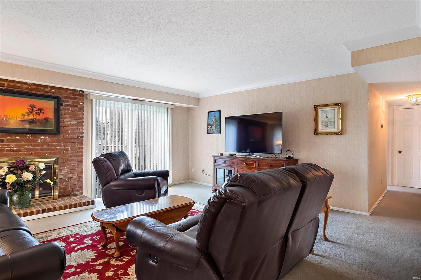Parkway Gardens Village 1 Condo - Residential