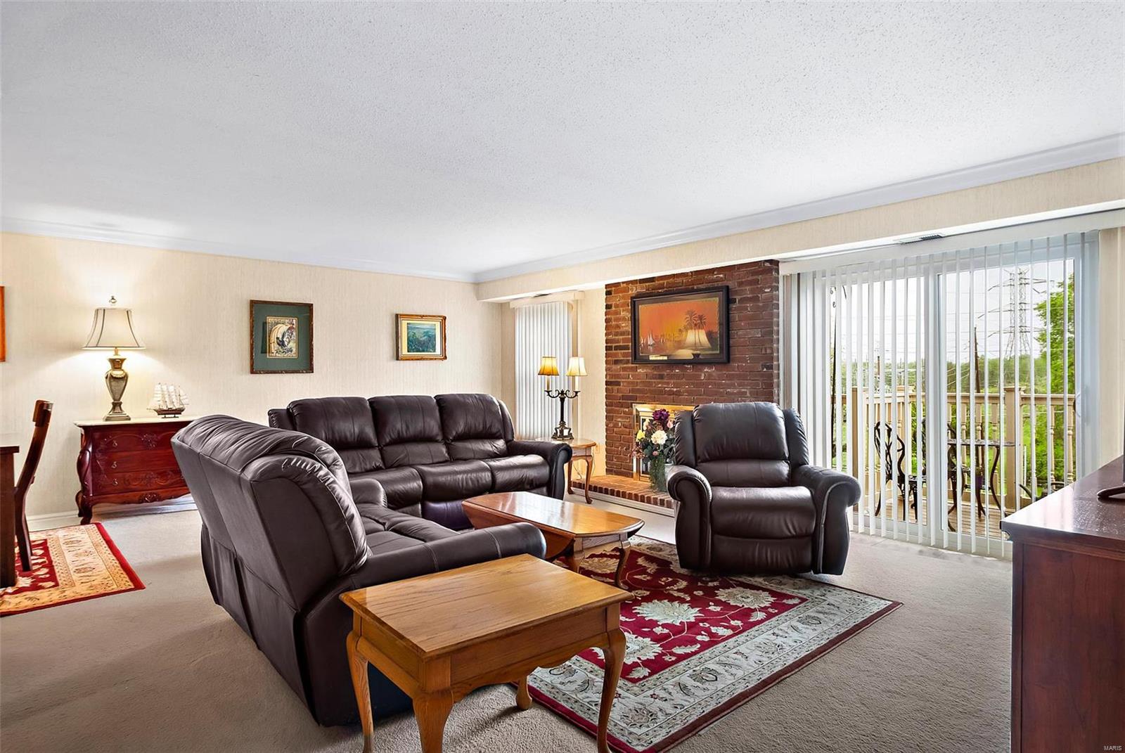 Parkway Gardens Village 1 Condo - Residential