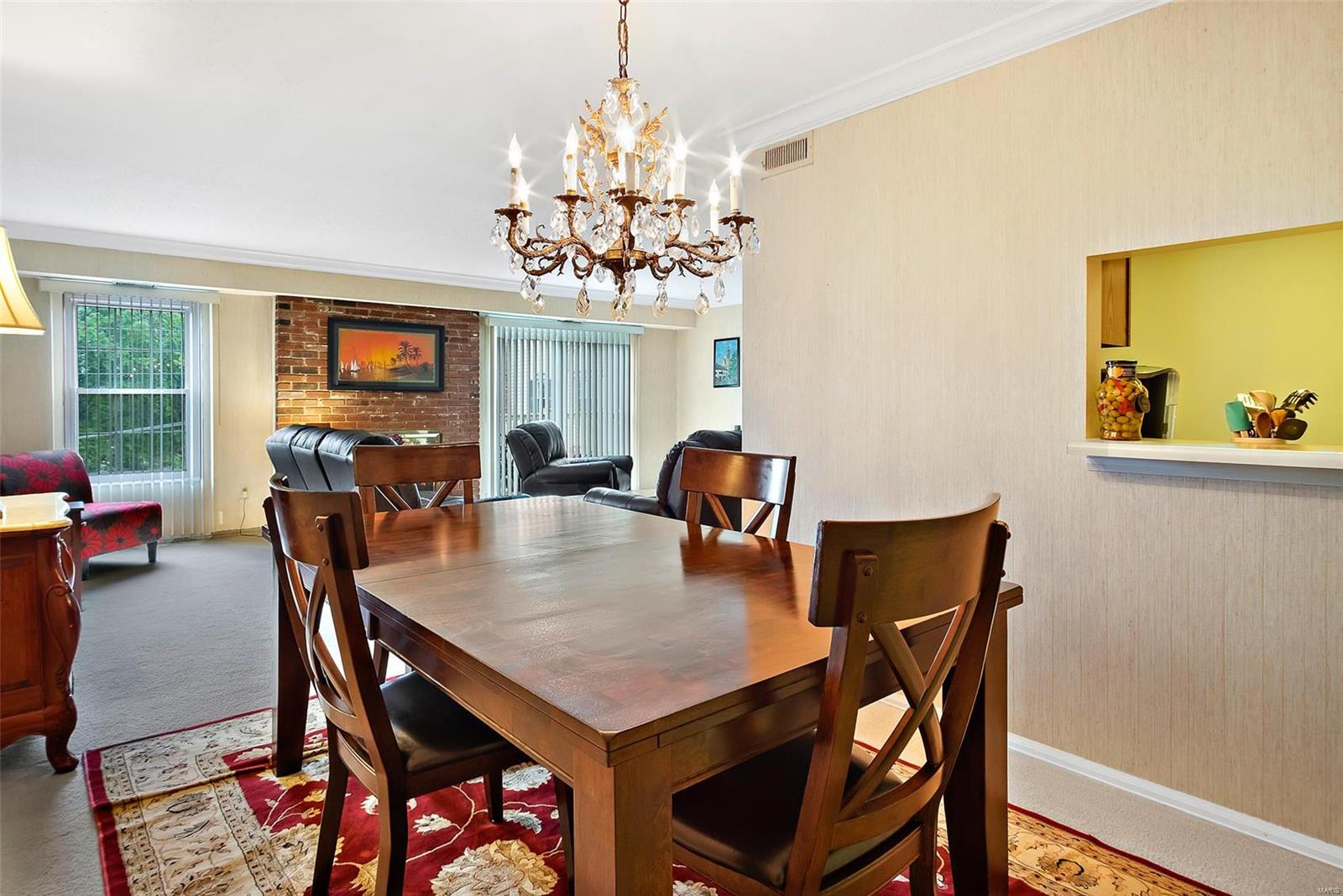 Parkway Gardens Village 1 Condo - Residential