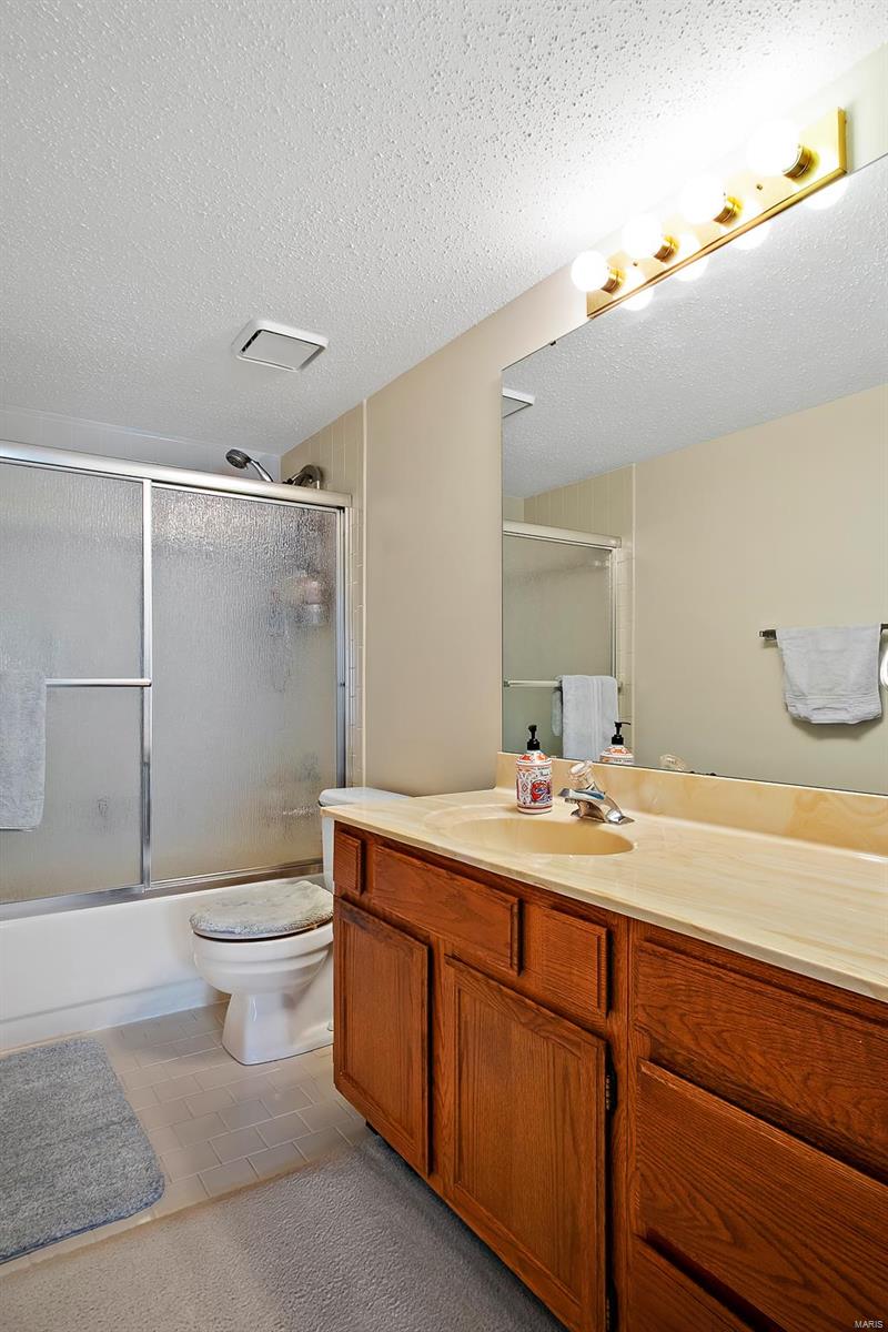 Parkway Gardens Village 1 Condo - Residential