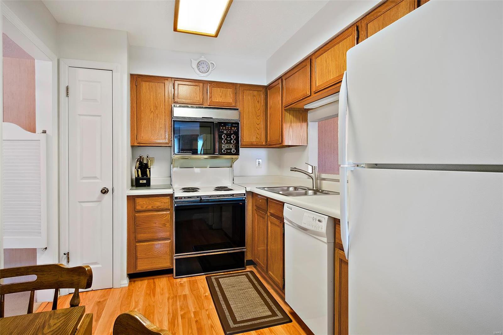 Parkway Gardens Village 1 Condo - Residential