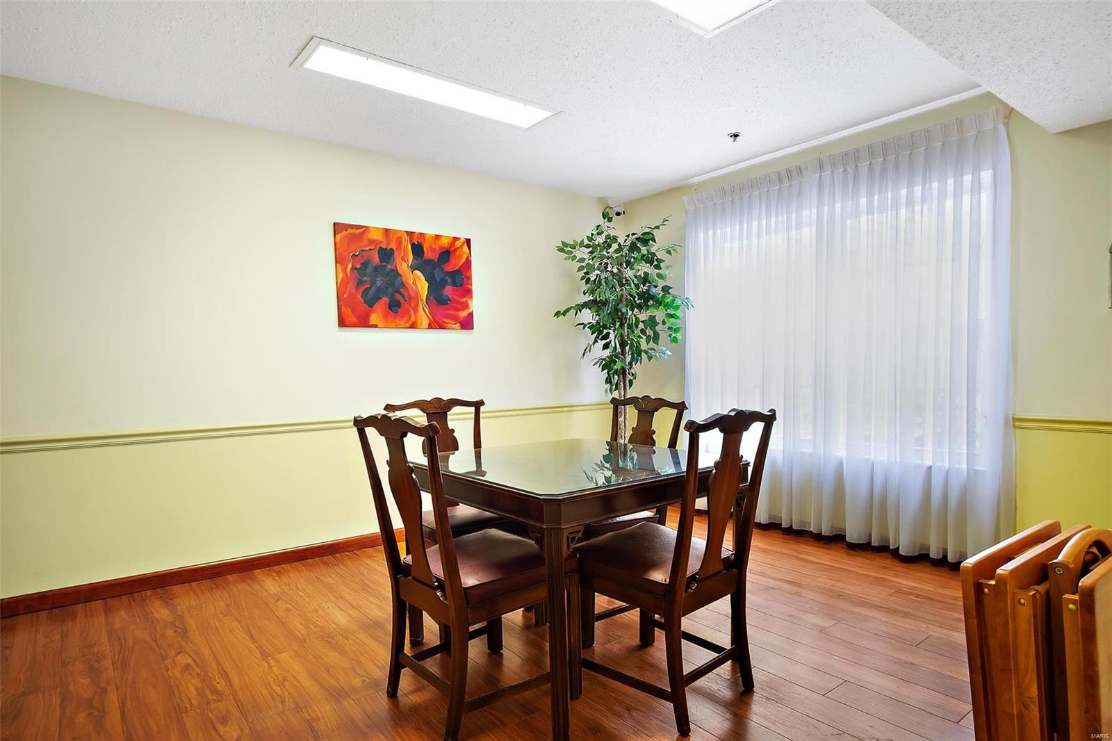 Parkway Gardens Village 1 Condo - Residential