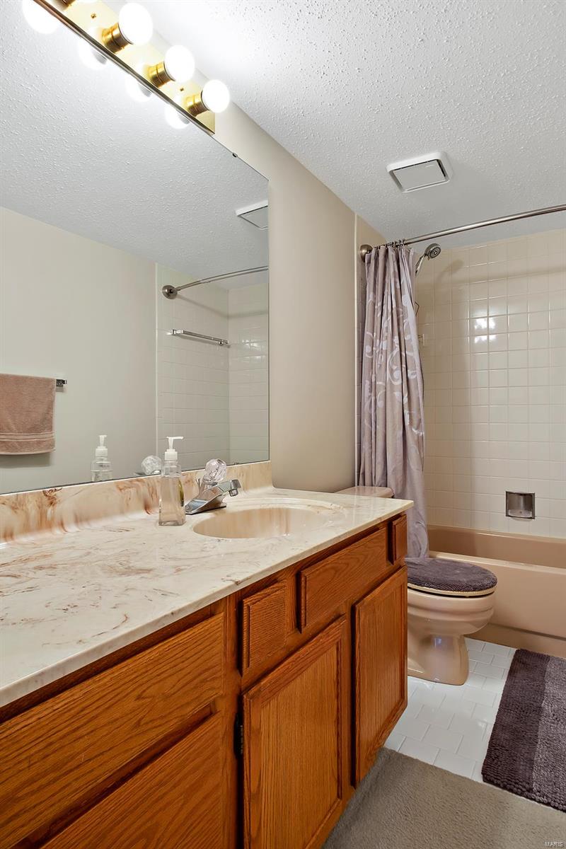 Parkway Gardens Village 1 Condo - Residential