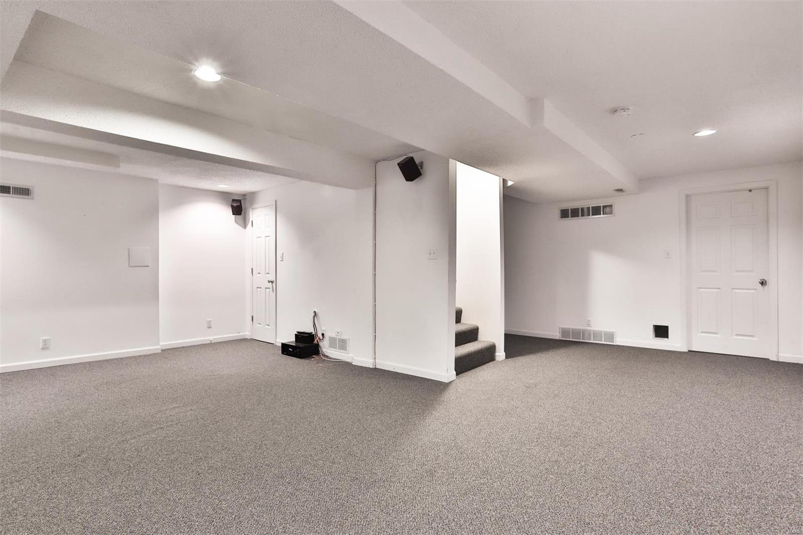 Cascades Five The - Residential