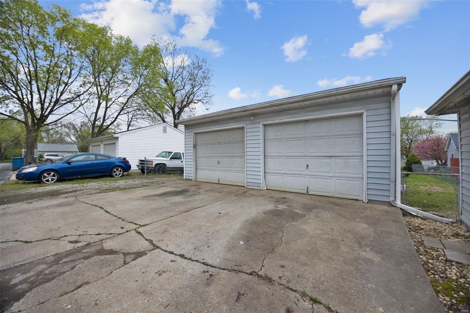 St Charles, Missouri 63301, United States, 2 Bedrooms Bedrooms, ,2 BathroomsBathrooms,Residential,Pending,103759