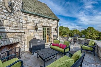 The Castle of Montebello - Residential