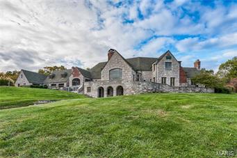 The Castle of Montebello - Residential