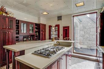 The Castle of Montebello - Residential