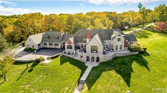 The Castle of Montebello - Residential