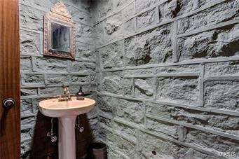 The Castle of Montebello - Residential