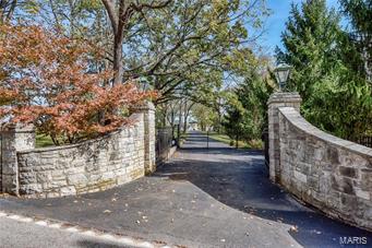 The Castle of Montebello - Residential