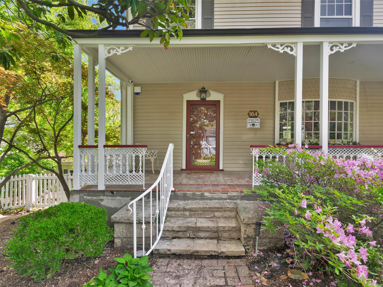 164 Plant Avenue