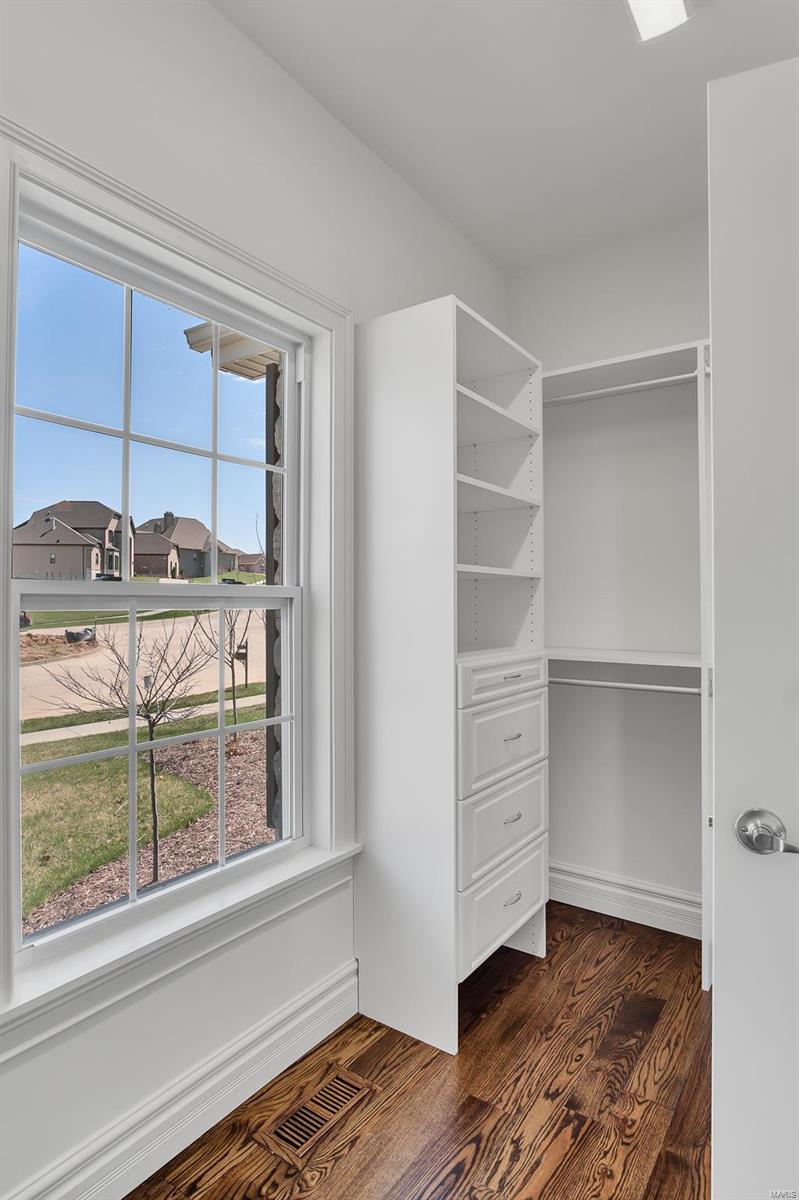 Belle Maison - Residential