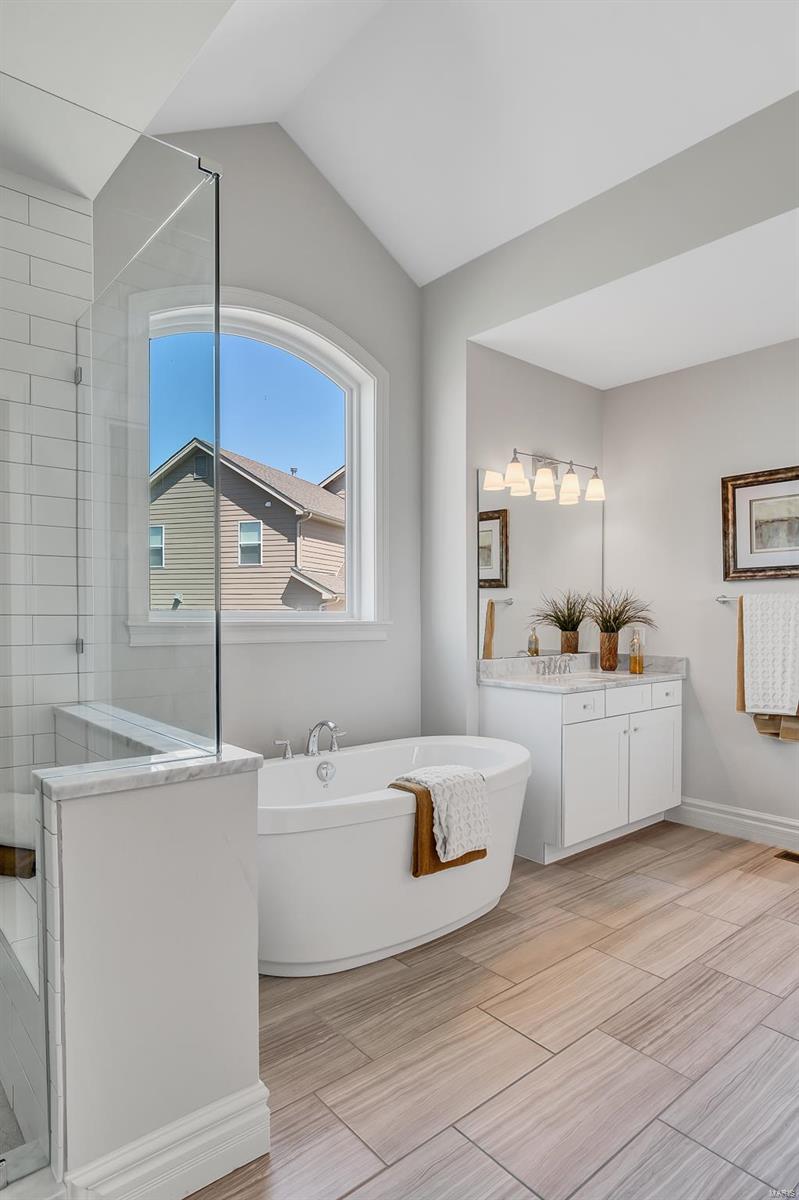 Belle Maison - Residential