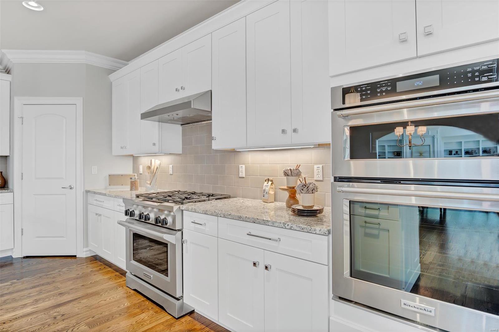 Belle Maison - Residential