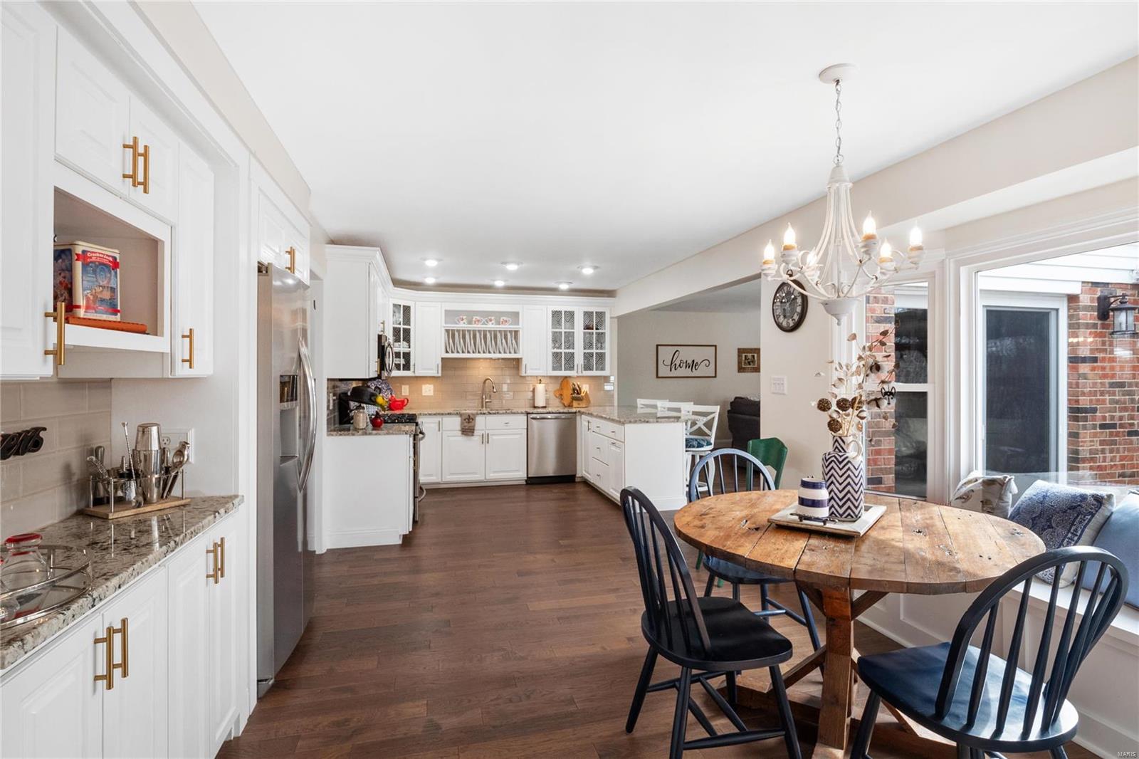 Ballwin, Missouri 63021, United States, 3 Bedrooms Bedrooms, ,3 BathroomsBathrooms,Residential,Coming Soon,97208