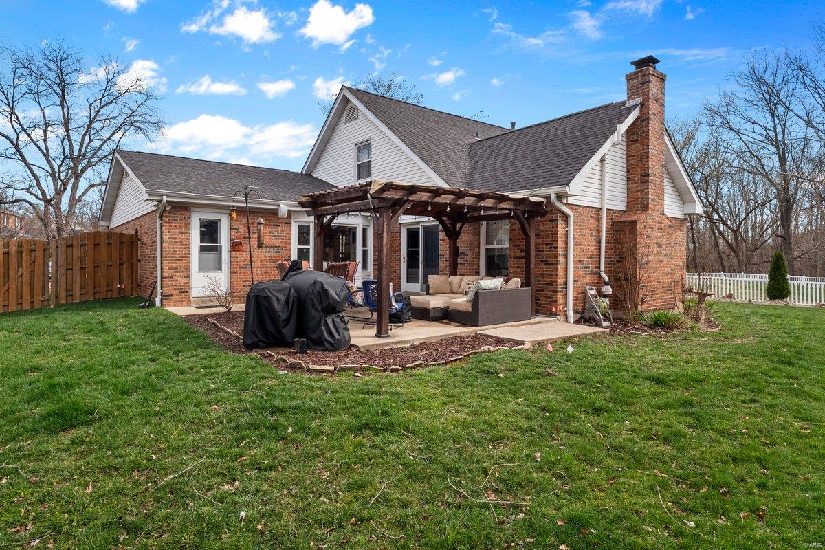 Ballwin, Missouri 63021, United States, 3 Bedrooms Bedrooms, ,3 BathroomsBathrooms,Residential,Coming Soon,97208